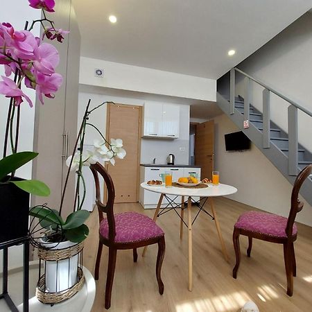 Apartmani Roza Pola Esterno foto